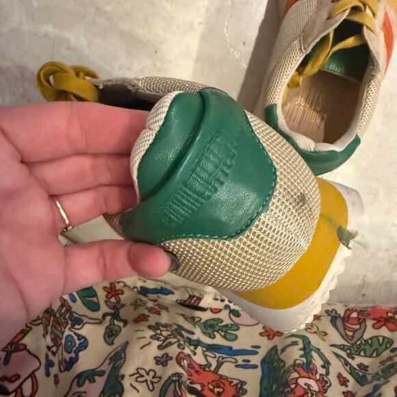 Charlotte Stone shoes says 9 but fits a us 8. - Picture 7 of 8